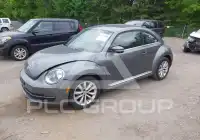 2013 Volkswagen BEETLE photo