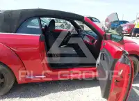 2013 Volkswagen BEETLE photo