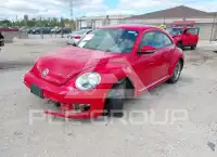 2013 Volkswagen BEETLE photo