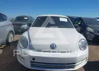 2013 Volkswagen BEETLE фото