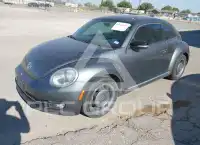 2013 Volkswagen BEETLE фото