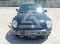 2013 Volkswagen BEETLE фото