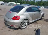 2013 Volkswagen BEETLE фото