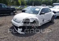 2013 Volkswagen BEETLE фото