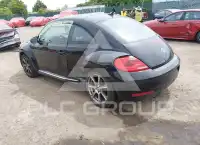 2013 Volkswagen BEETLE фото