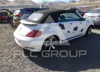 2013 Volkswagen BEETLE photo