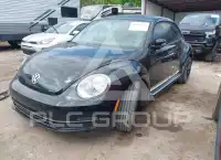 2013 Volkswagen BEETLE photo