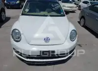 2013 Volkswagen BEETLE фото