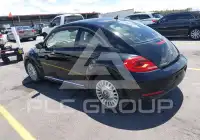 2013 Volkswagen BEETLE photo