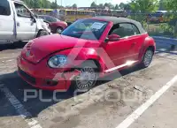 2013 Volkswagen BEETLE фото