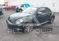 2013 Volkswagen BEETLE фото