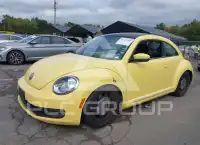 2013 Volkswagen BEETLE фото