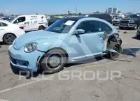 2013 Volkswagen BEETLE фото