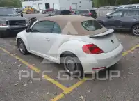 2013 Volkswagen BEETLE фото