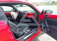 2013 Volkswagen BEETLE photo