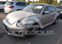 2013 Volkswagen BEETLE фото