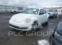 2013 Volkswagen BEETLE фото