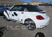 2013 Volkswagen BEETLE photo