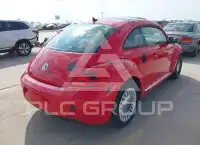 2013 Volkswagen BEETLE фото