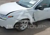 2014 Mitsubishi OUTLANDER фото