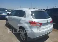 2014 Mitsubishi OUTLANDER photo