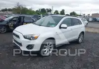 2014 Mitsubishi OUTLANDER фото