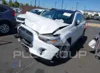 2014 Mitsubishi OUTLANDER фото