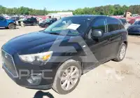 2014 Mitsubishi OUTLANDER фото