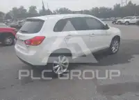 2014 Mitsubishi OUTLANDER photo