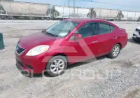 2014 Nissan VERSA photo