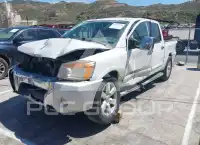 2014 Nissan TITAN photo