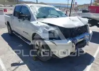 2014 Nissan TITAN photo