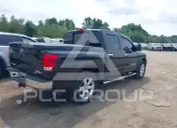 2014 Nissan TITAN photo