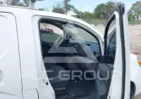 2014 Nissan NV 200 фото