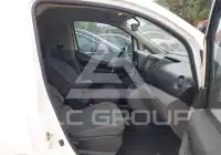 2014 Nissan NV 200 фото