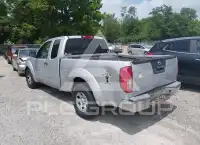 2014 Nissan FRONTIER photo