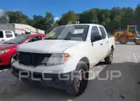2014 Nissan FRONTIER фото
