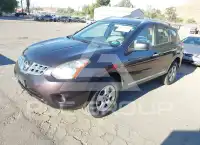 2014 Nissan ROGUE photo