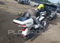 2014 Harley-Davidson FLHTCU фото