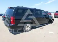 2014 Chevrolet Suburan photo