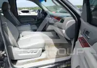 2014 Chevrolet Suburan photo