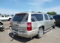 2014 Chevrolet Suburan фото