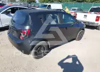 2014 Chevrolet Sonic фото