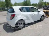 2014 Chevrolet Sonic фото