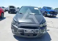 2014 Chevrolet Sonic фото