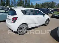 2014 Chevrolet Sonic фото