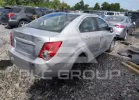 2014 Chevrolet Sonic фото