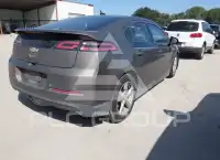 2014 Chevrolet Volt photo