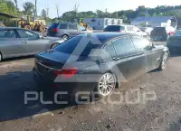 2014 BMW 750 фото