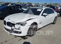 2014 BMW 750 фото
